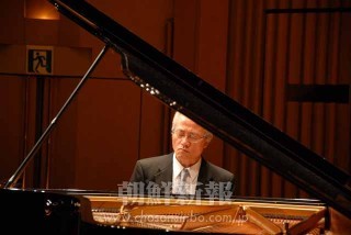 45周年の集大成を披露した