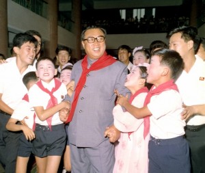 재일조선학생들과 함께 계시는 주석님