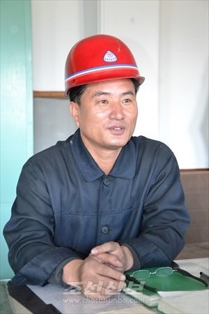 평양화력발전련합기업소 문학철기사장