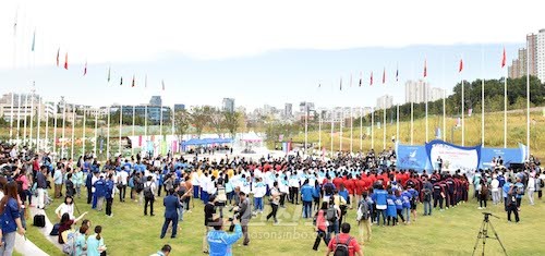 〈男子サッカー〉パキスタンに快勝で決勝トーナメント進出