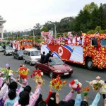 〈총합〉수십만 평양시민들이 조선선수단을 연도에서 환영