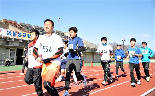 東京の舎人公園陸上競技場で行われた東日本同胞・学生駅伝大会・ロードレース大会