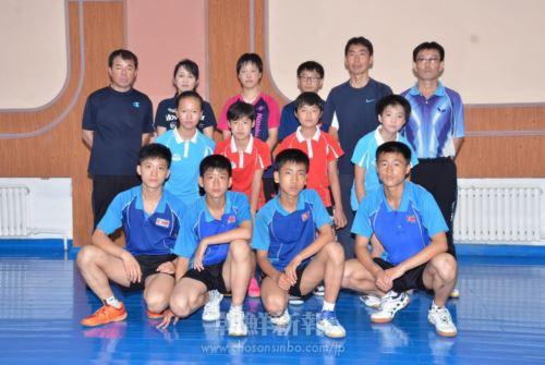 【寄稿】在日朝鮮学生卓球選手団の訪朝／慎時男