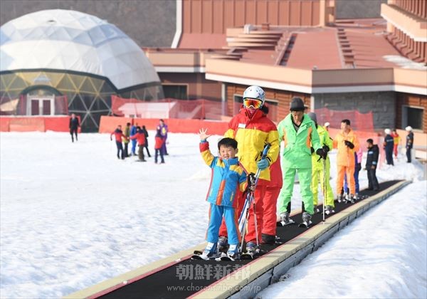 〈魅惑の朝鮮観光〉元山ースポーツ施設●馬息嶺スキー場