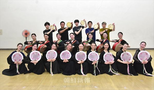 〈朝鮮創建75周年大公演〉「青山里の豊年」舞踊組が初の合同練習