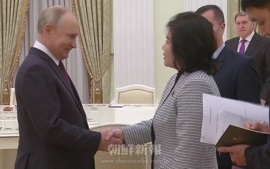 崔善姫外相がプーチン大統領を表敬訪問、朝ロ外相会談で協力強化を協議