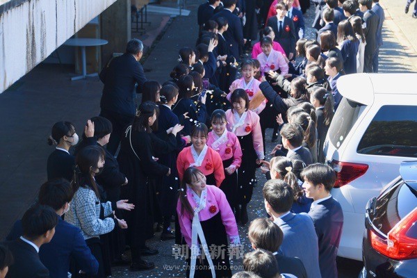 “青春と情熱捧げ、役割果たしたい”／朝鮮大学校第66回卒業式