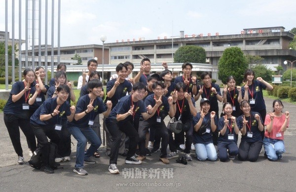 “友人と手を携え”／朝日大学生友好ネットワーク20周年、日本人大学生の声