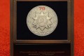 김정은원수님께 뿌찐대통령이 로씨야전쟁승리 70돐 기념메달을 드리였다