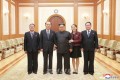 김정은원수님께서 남측지역을 방문하였던 조선고위급대표단 성원들을 만나시였다