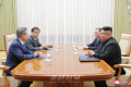〈북남수뇌회담〉김정은원수님께서 문재인대통령의 숙소를 방문하시고 제2일회담을 하시였다