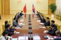 조선외무상과 중국국무원 국무위원 겸 외교부장사이의 회담 진행