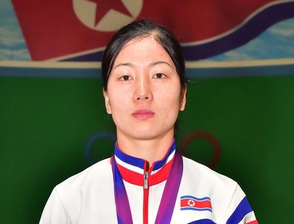 《항주아시아경기대회 금메달수상자들》①녀자력기 강현경선수