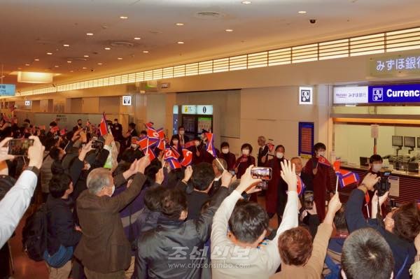  〈빠리올림픽 최종예선〉조선녀자축구선수단이 일본 도착