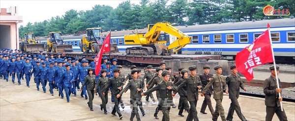 온 나라가 떨쳐일어나 큰물피해복구사업 전개／탄원, 지원열기로 끓어번져